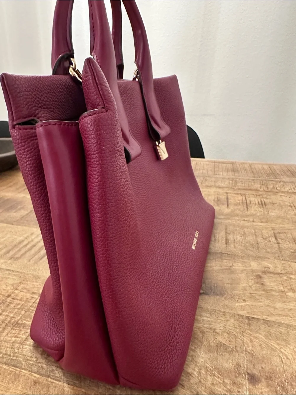 Michael Kors Burgundy Pebbled Leather Satchel Crossbody Tote Bag Gold‎ Hardware
